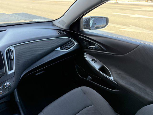 2021 Chevrolet Malibu FWD RS