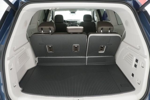 2026 GMC Acadia Denali FWD