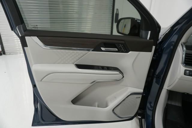 2026 GMC Acadia Denali FWD
