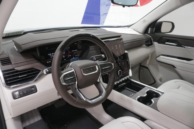 2026 GMC Acadia Denali FWD