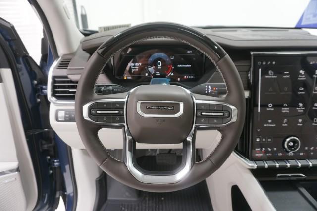 2026 GMC Acadia Denali FWD