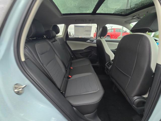 2026 Volkswagen Taos SE