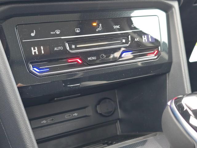 2026 Volkswagen Taos SE