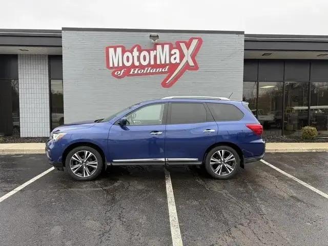 2018 Nissan Pathfinder Platinum for sale in Holland, MI