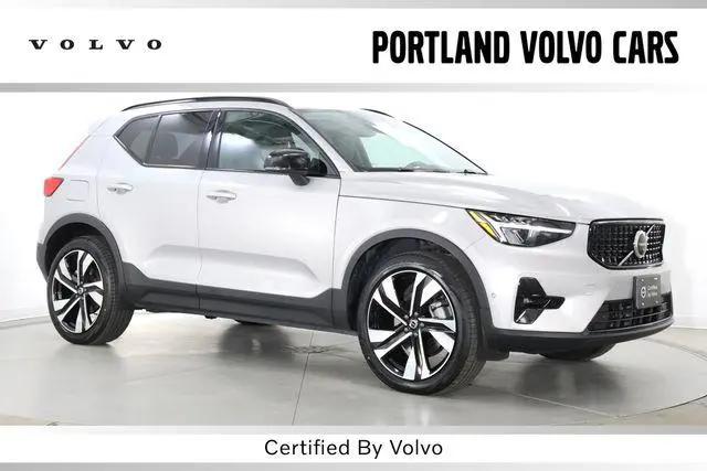 2025 Volvo XC40 B5 Plus Dark Theme for sale in Scarborough, ME