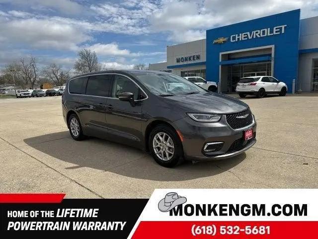 2023 Chrysler Pacifica Touring L for sale in Centralia, IL