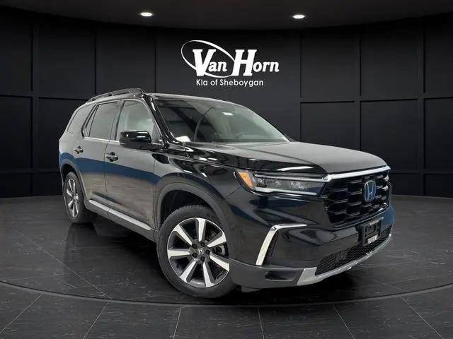2023 Honda Pilot AWD Touring for sale in Sheboygan, WI