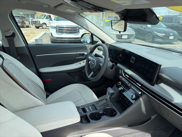 2025 Hyundai Sonata SE