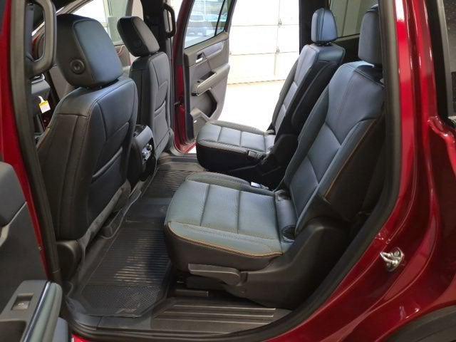 2026 GMC Acadia AT4 AWD