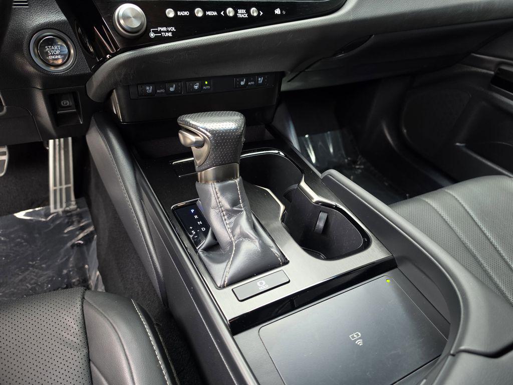 2024 Lexus ES 350 F SPORT Handling - Photo 23