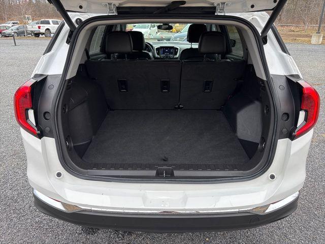 2024 GMC Terrain AWD SLT