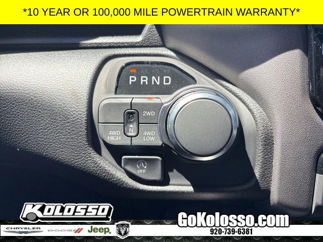 2026 Ram 1500 Express Crew Cab 4x4 5'7" Box