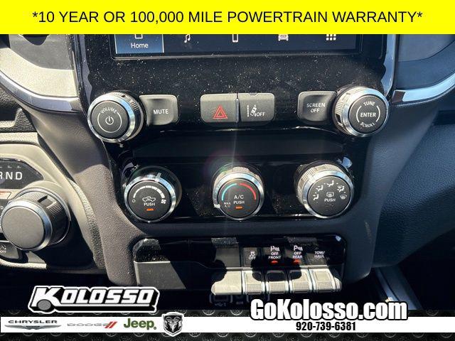2026 Ram 1500 Express Crew Cab 4x4 5'7" Box