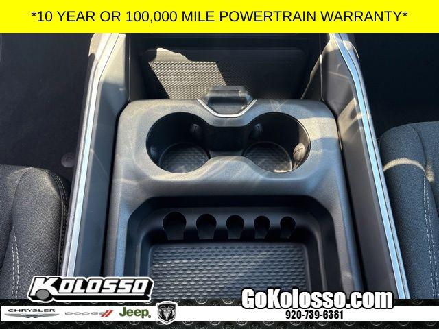 2026 Ram 1500 Express Crew Cab 4x4 5'7" Box