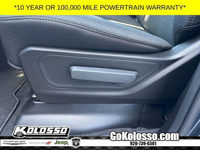 2026 Ram 1500 Express Crew Cab 4x4 5'7" Box