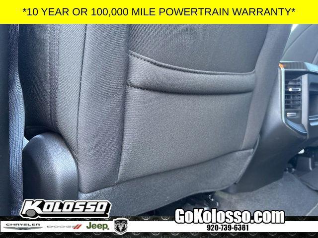 2026 Ram 1500 Express Crew Cab 4x4 5'7" Box