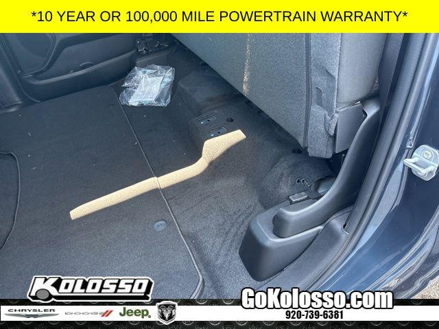 2026 Ram 1500 Express Crew Cab 4x4 5'7" Box