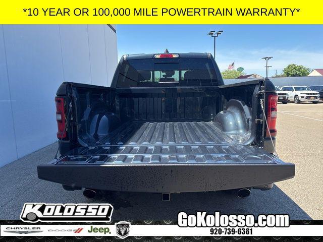 2026 Ram 1500 Express Crew Cab 4x4 5'7" Box