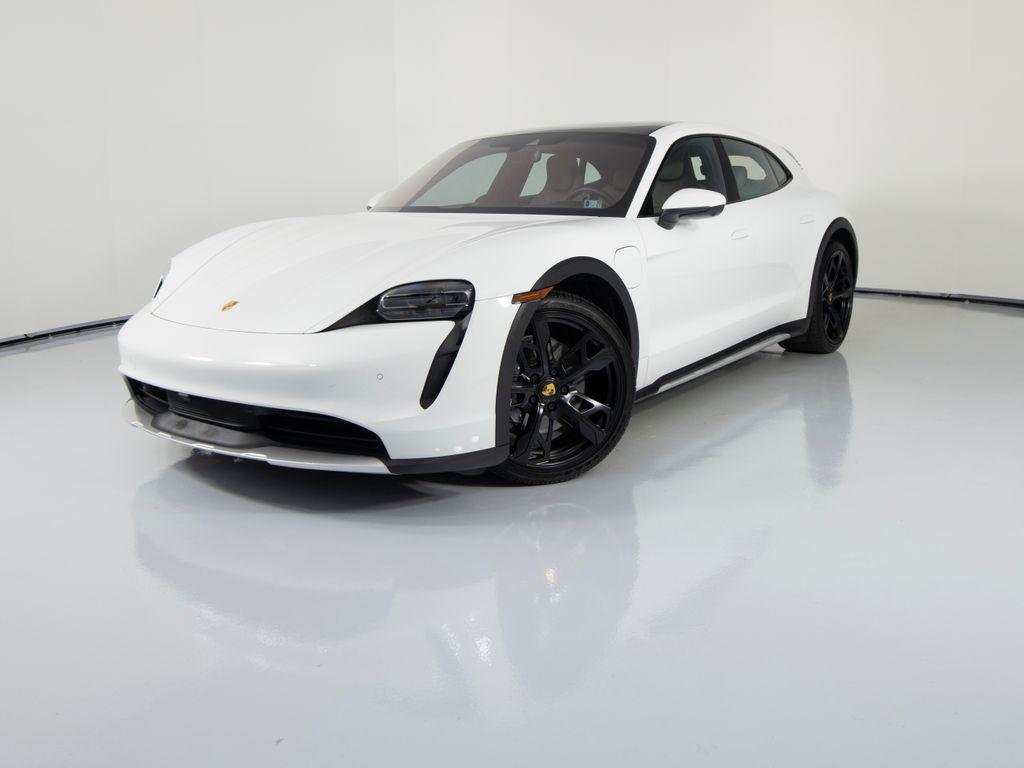 /2022 Porsche Taycan-Cross Turismo
