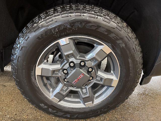 2026 GMC Sierra 2500HD Crew Cab, Standard Bed, SLE, 4WD