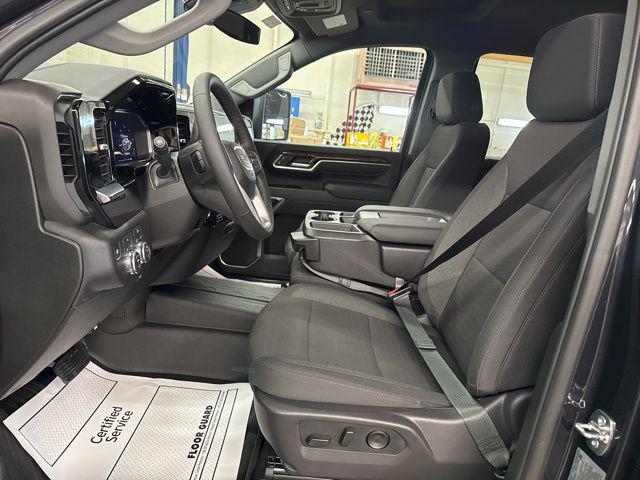 2026 GMC Sierra 2500HD Crew Cab, Standard Bed, SLE, 4WD