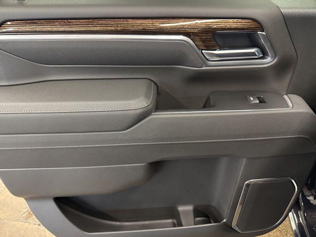 2026 GMC Sierra 2500HD Crew Cab, Standard Bed, SLE, 4WD
