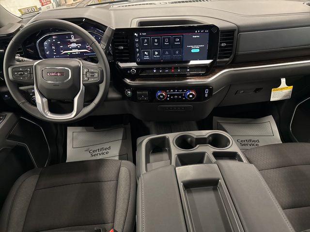 2026 GMC Sierra 2500HD Crew Cab, Standard Bed, SLE, 4WD