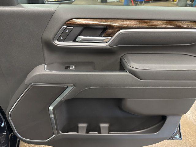 2026 GMC Sierra 2500HD Crew Cab, Standard Bed, SLE, 4WD