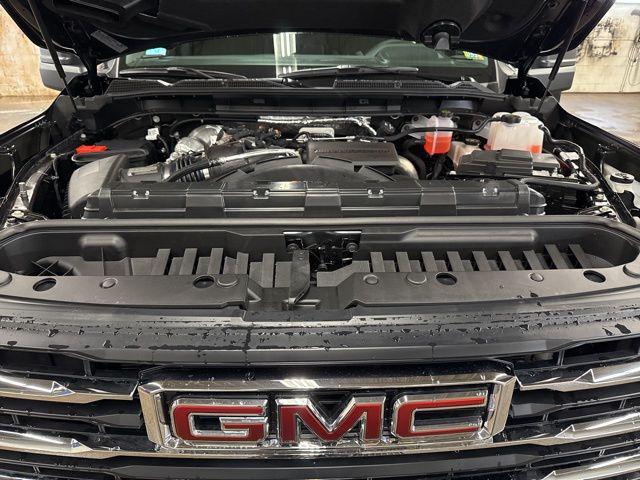 2026 GMC Sierra 2500HD Crew Cab, Standard Bed, SLE, 4WD