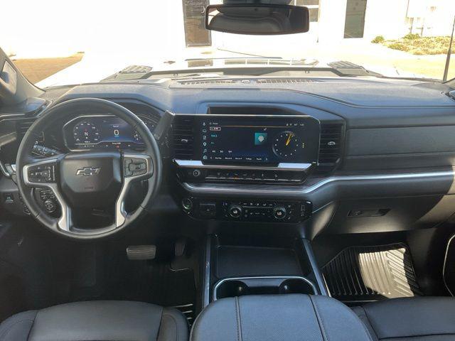 2025 Chevrolet Silverado 2500HD 4WD Crew Cab Standard Bed LTZ