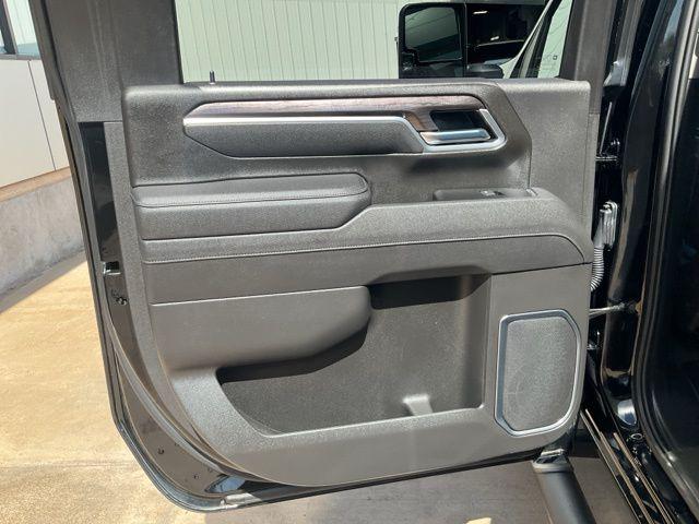 2025 Chevrolet Silverado 2500HD 4WD Crew Cab Standard Bed LTZ