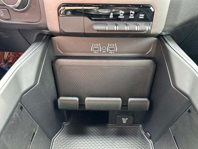 2026 Ram 1500 Lone Star Crew Cab 4x2 5'7" Box