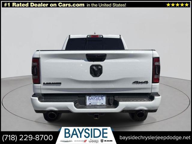 View vehicle photo 4