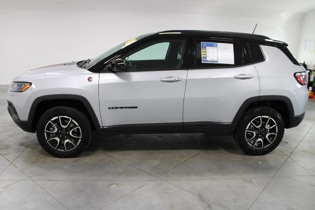 2025 Jeep Compass Trailhawk 4x4