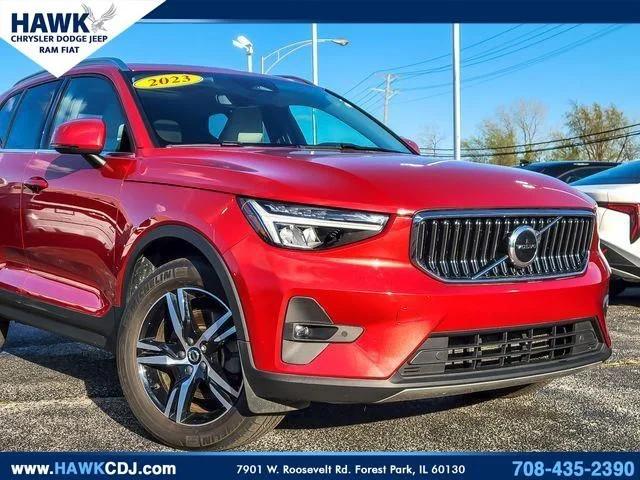 2023 Volvo XC40 B5 Plus Bright Theme