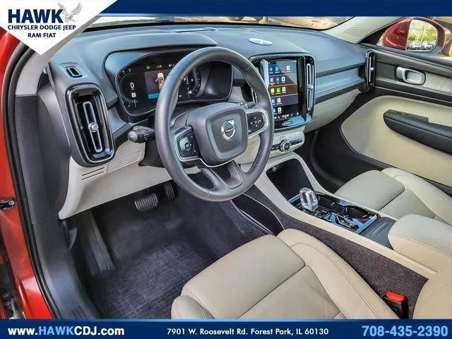 2023 Volvo XC40 B5 Plus Bright Theme