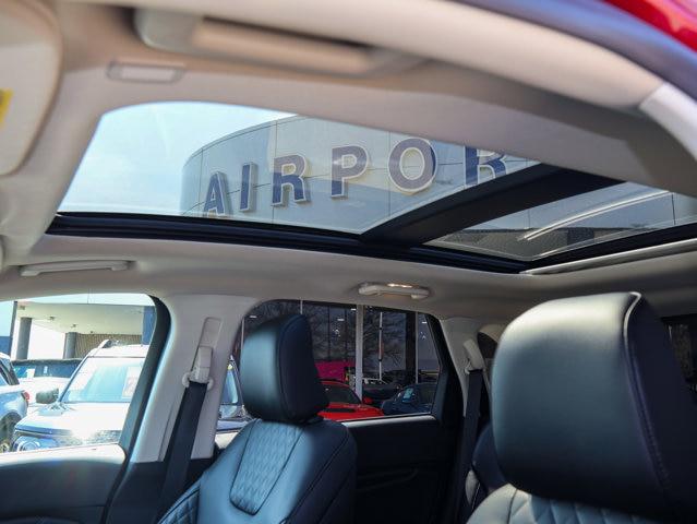 2024 Ford Edge Titanium
