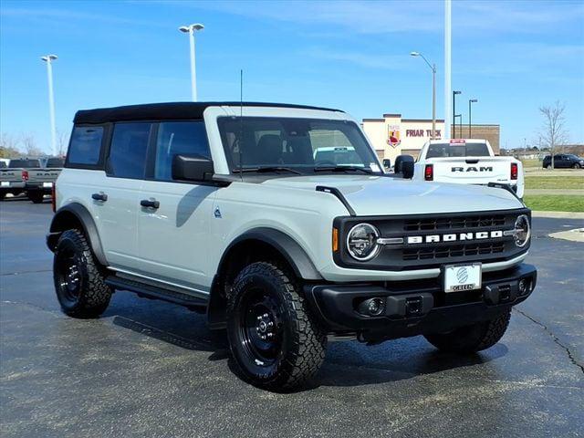 2023 Ford Bronco Black Diamond for sale in Springfield, IL