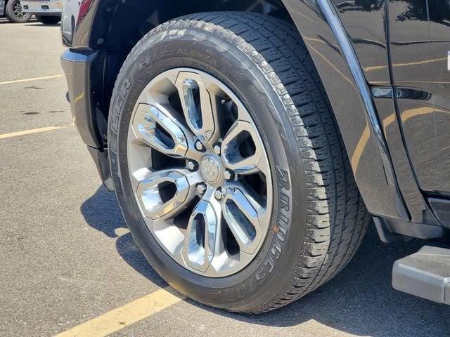 2021 Ram 1500 Laramie Crew Cab 4x4 5'7" Box
