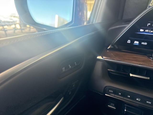 2023 Cadillac Escalade 4WD Sport Platinum