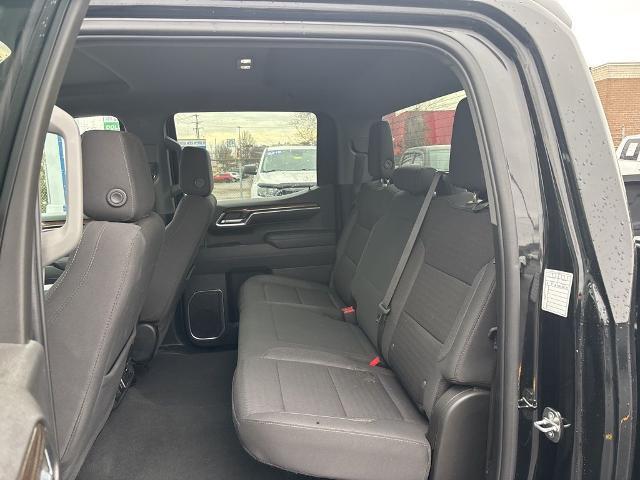 2023 Chevrolet Silverado 1500 4WD Crew Cab Standard Bed LT
