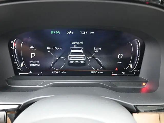 2023 INFINITI QX60 LUXE
