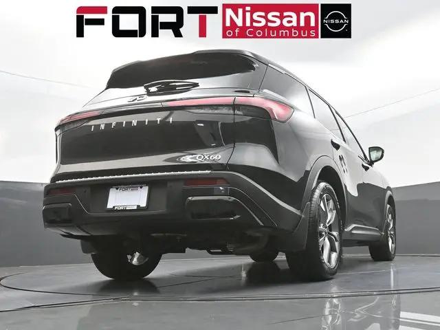 2023 INFINITI QX60 LUXE