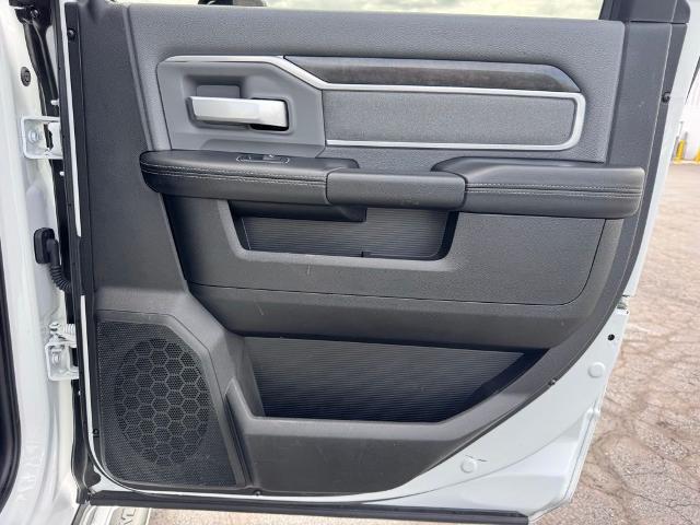 2023 Ram 2500 Big Horn Crew Cab 4x4 8' Box
