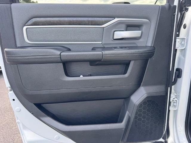 2023 Ram 2500 Big Horn Crew Cab 4x4 8' Box