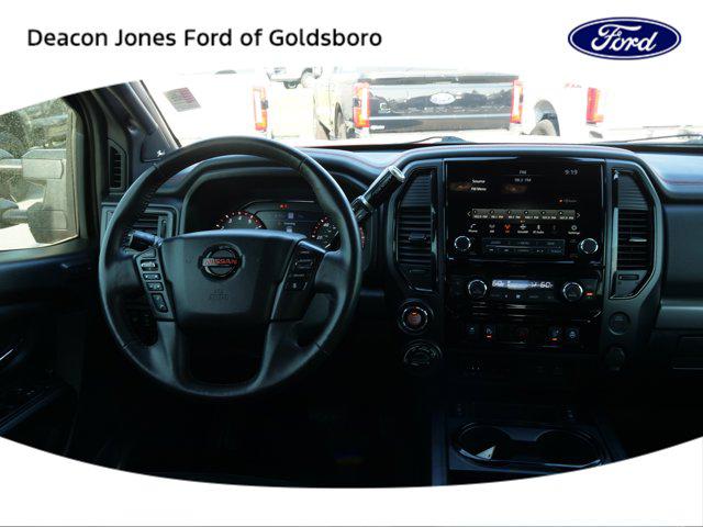 2021 Nissan Titan Crew Cab PRO-4X 4x4