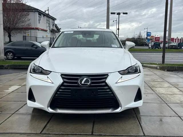 2017 Lexus IS 200t IS Turbo
