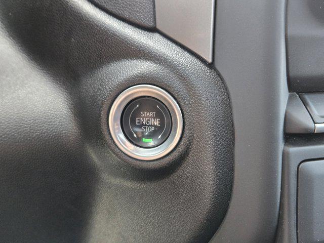 2025 Chevrolet Silverado 1500 2WD Crew Cab Short Bed Custom