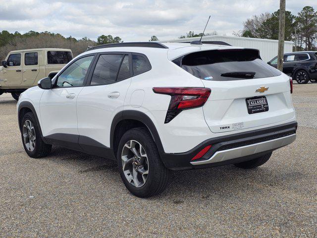 2025 Chevrolet Trax FWD LT