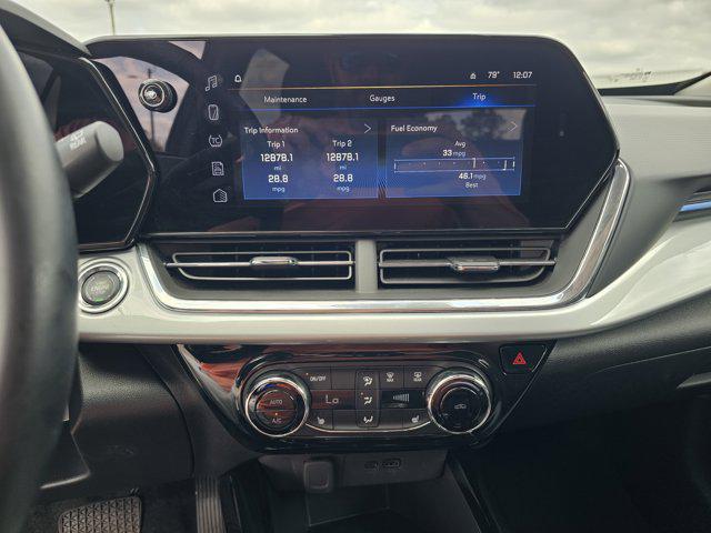 2025 Chevrolet Trax FWD LT